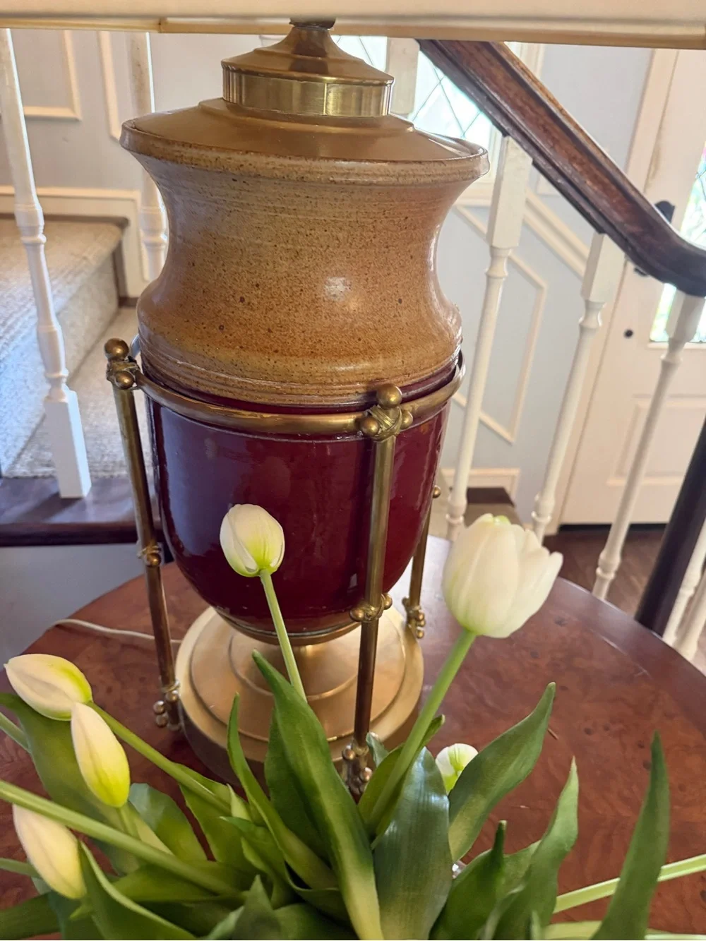 Vintage Mid Century Ceramic Brass Accent Table Lamp in Red and Tan by - Picture 4 of 12